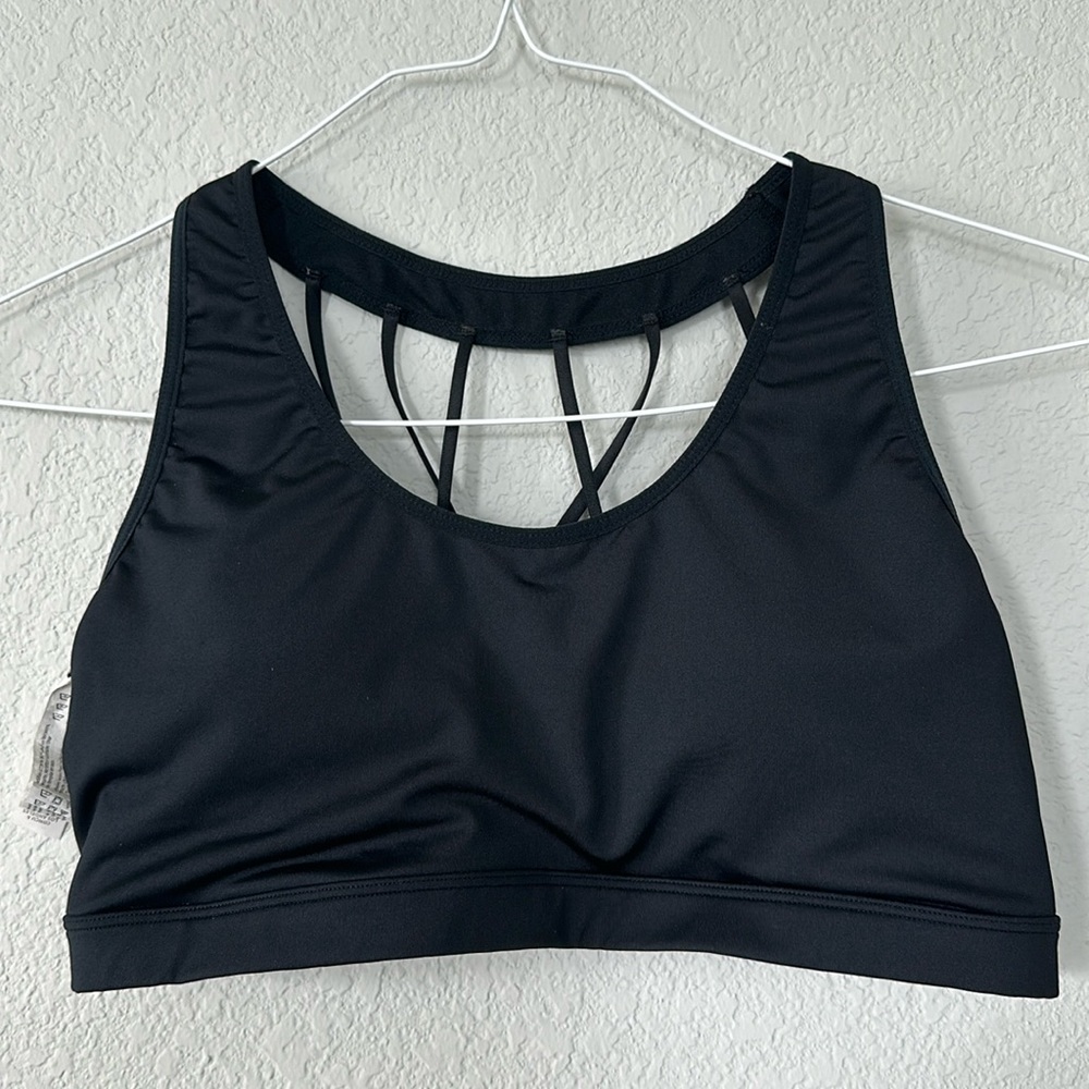 Open/strappy back sports bra